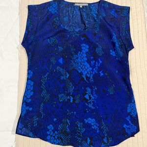 Daniel Rainn Vibrant Blue Patterned Blouse